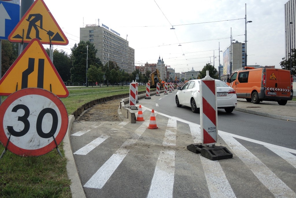 Dzień dobry Katowice. Miasto kupuje drzewa na al. Korfantego