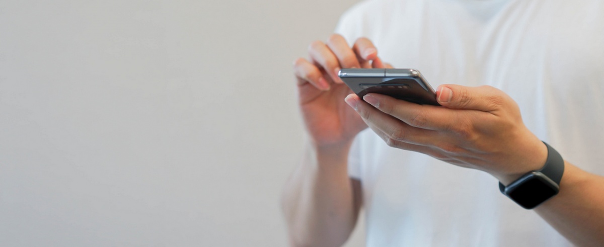 Smartfon do 1000 zł - czym się kierować przy jego wyborze?