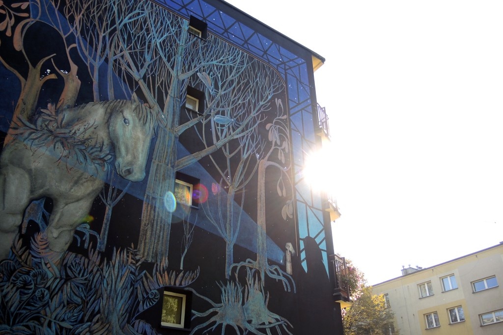Łysek spogląda na mieszkańców Załęża. Powstał nowy mural
