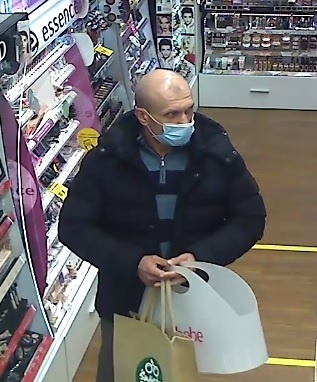 Ukradł kosmetyki w Centrum Handlowym 