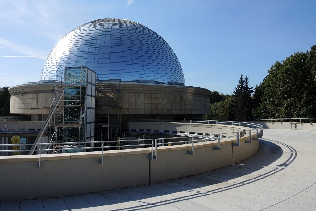 Planetarium Śląskie coraz bliżej otwarcia. Wmurowano kapsułę czasu