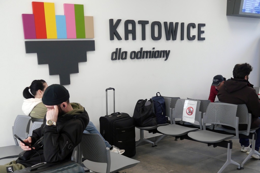 Dzień dobry Katowice. Ciąg dalszy problemów z wynajmem lokali w centrach przesiadkowych