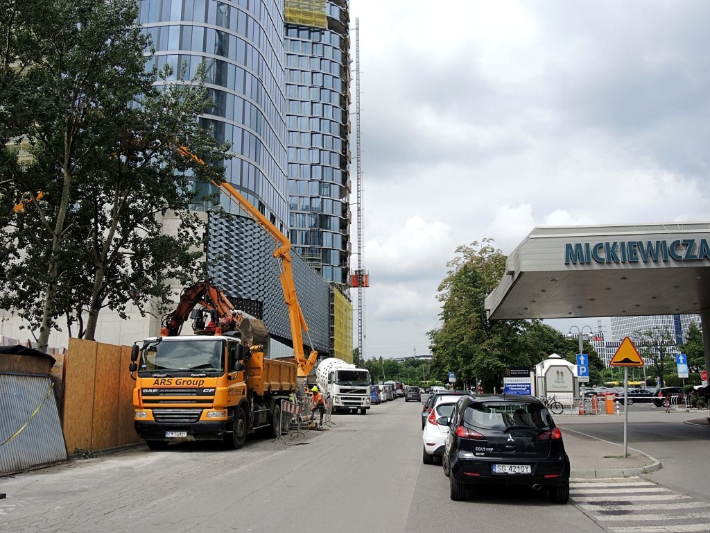 Fragment nowej drogi dla samochodów w centrum ma kosztować ponad 16 mln zł, ale drogi rowerowej obok nikt nie przewidział