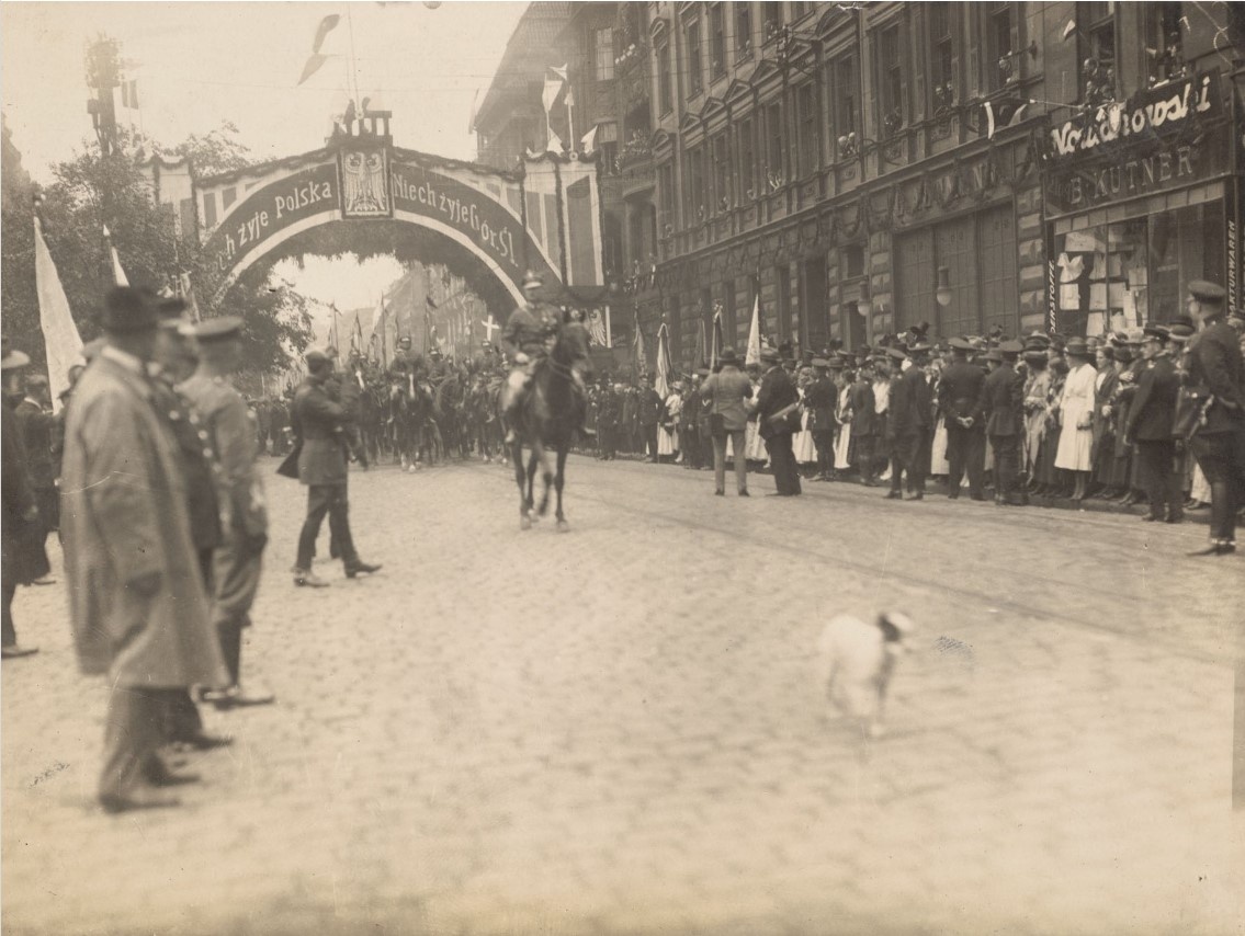 Katowice zbudują tymczasową bramę na ul. Warszawskiej. Ma się też odbyć kolejna wojskowa defilada