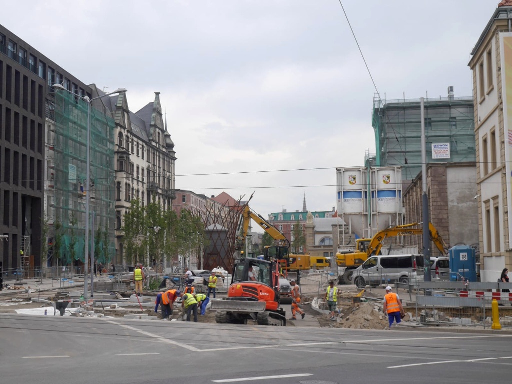 Dzień dobry Katowice. Minął termin zakończenia przebudowy ul. Dworcowej