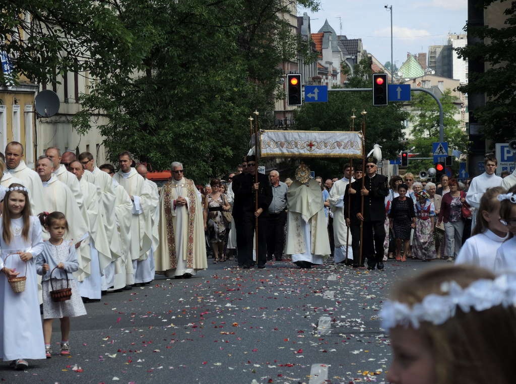 W tym roku nie będzie w Katowicach centralnej procesji Bożego Ciała