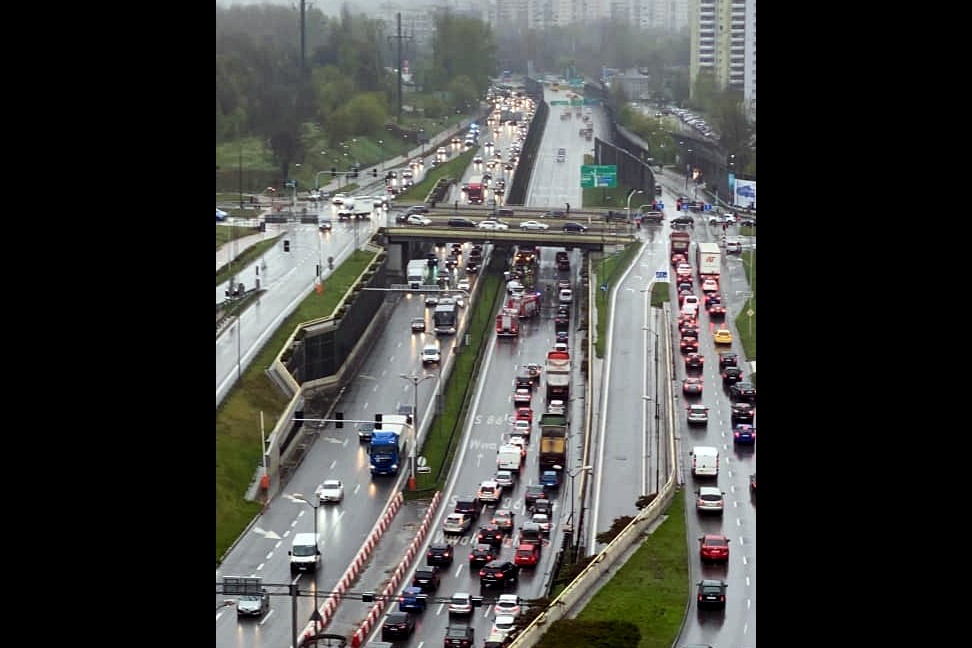 Wypadek w Katowicach. Kobieta w ciąży trafiła do szpitala