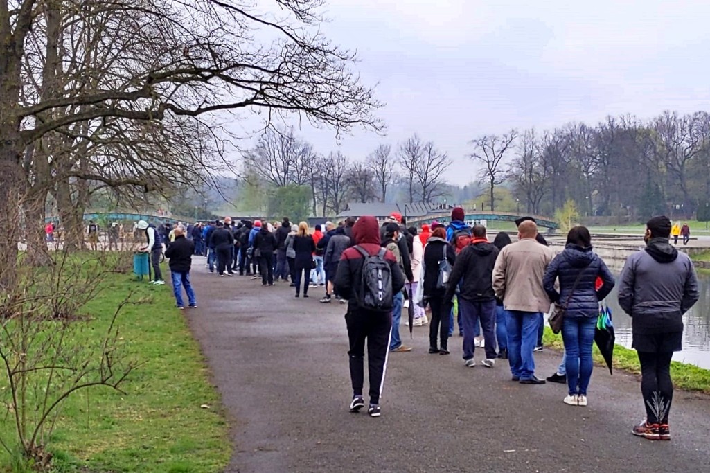 Kolejka od 4 rano, termosy i składane krzesełka. W poniedziałek wieczorem zakończyła się majówkowa akcja szczepień w Parku Śląskim