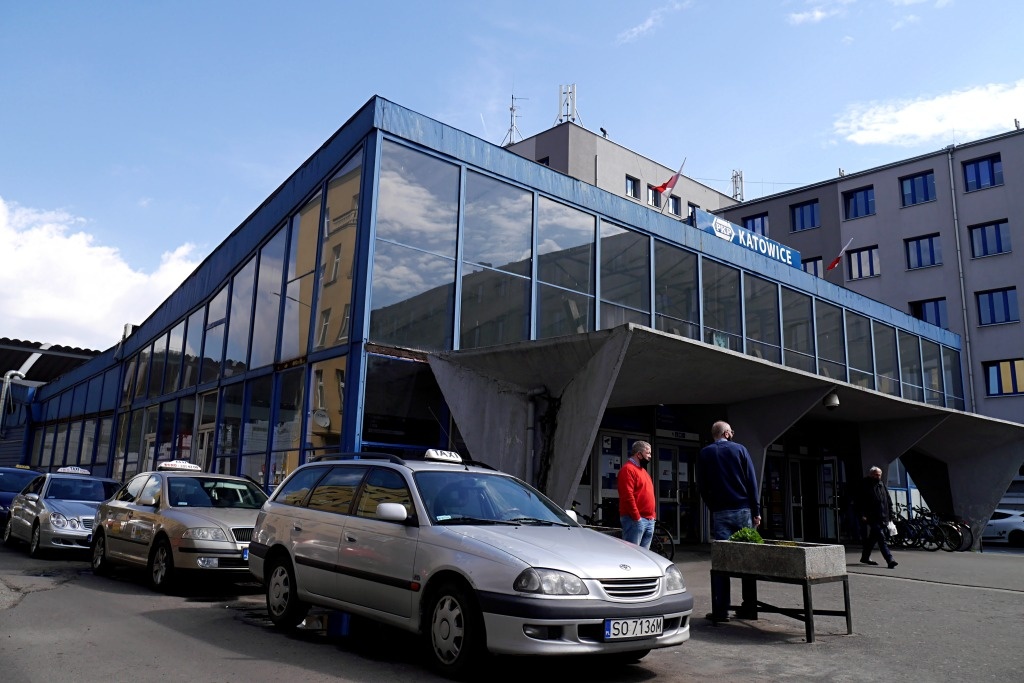 Dworzec w Katowicach ma przestać straszyć. PKP zapowiada przebudowę budynku i placu