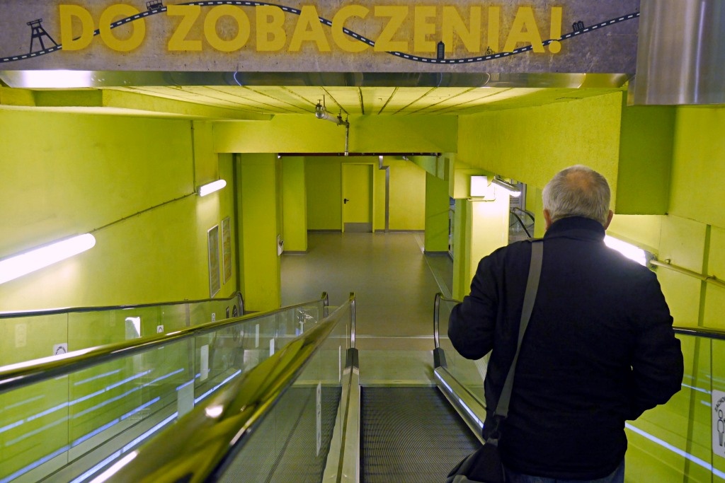 Rząd przedłuża obostrzenia w województwie śląskim, ale nie wiadomo do kiedy