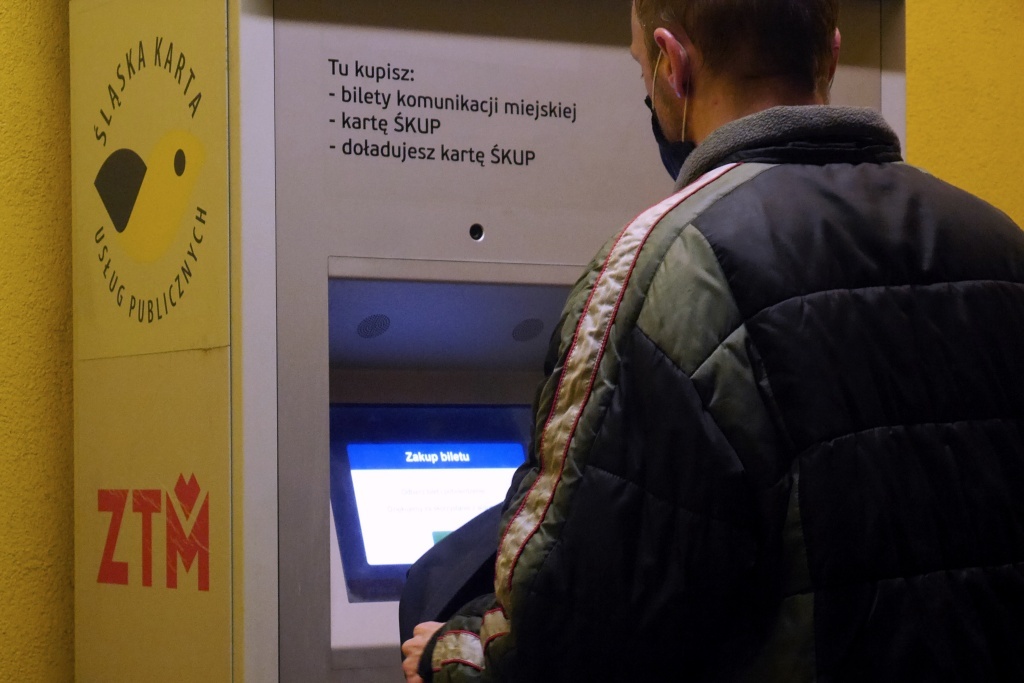 Ceny biletów komunikacji miejskiej poszły w górę. Od dzisiaj obowiązuje nowy cennik ZTM
