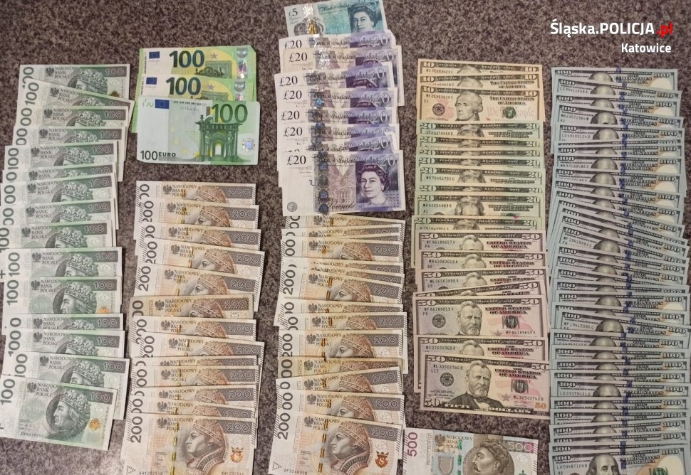 Oszukiwali na Allegro i OLX. Zarobili prawie 3,5 mln zł