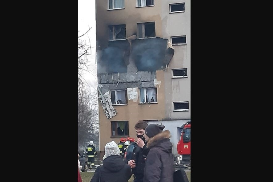 Wybuch w Zabrzu. Mężczyzna wypadł przez okno