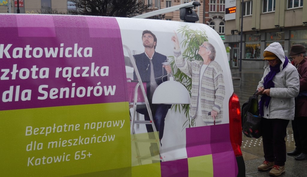 Wracają usługi 