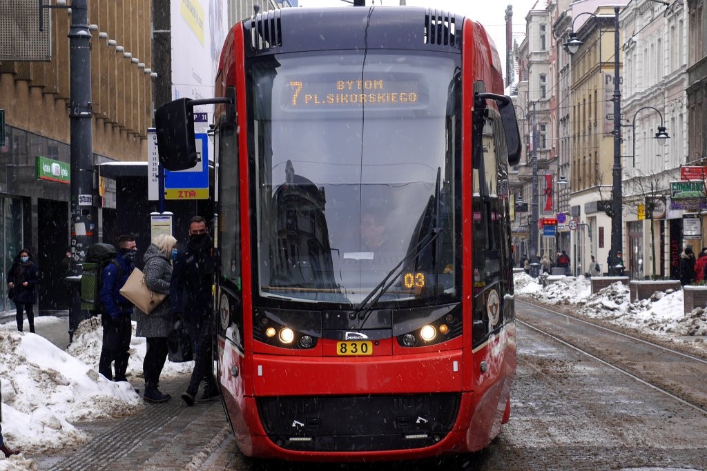 Bezpłatny kurs na motorniczego czeka. Tramwaje Śląskie szukają też innych pracowników
