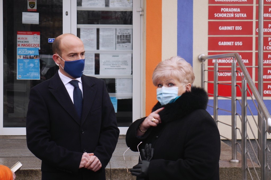 Rejestracja na szczepienia była niewypałem. Opozycja apeluje o zmiany