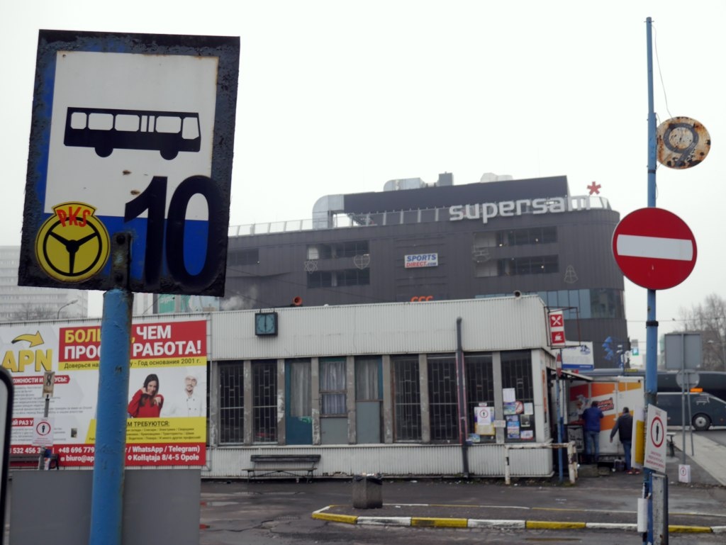 Dzień dobry Katowice. Były dworzec został ogrodzony