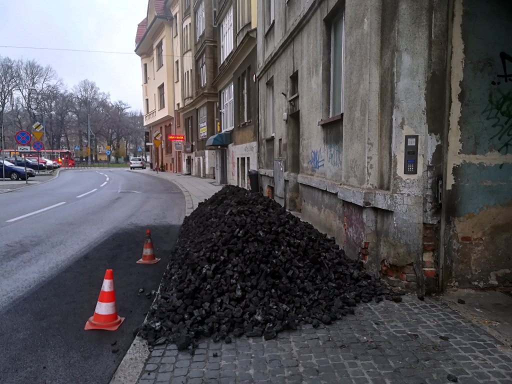 Katowice wysoko w rankingu wymiany pieców, ale nadal jest wiele do zrobienia