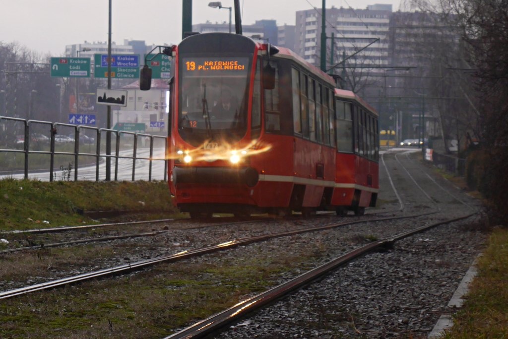 Przebudowa 3 kilometrów torów zamiast tramwaju na południe. Będą inwestycje w 4 dzielnicach