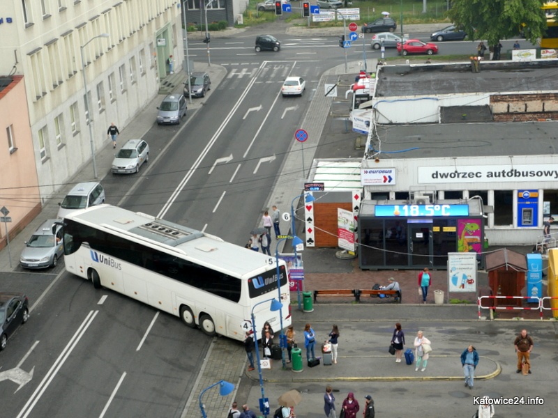 Dworzec autobusowy przy ul. Piotra Skargi formalnie przestaje istnieć. Tylko niewielka część przewoźników będzie jeździć z Sądowej