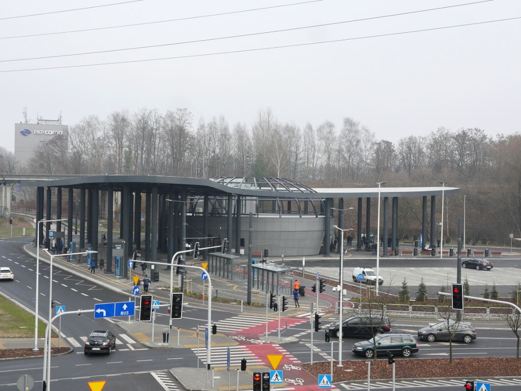Kolejne centrum przesiadkowe otwarte. Z Brynowa tramwaje jeżdżą nieco rzadziej niż z Zawodzia