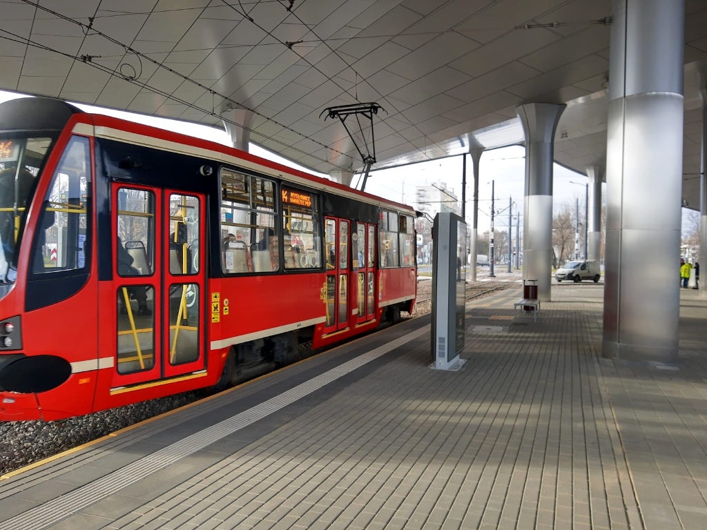 Nikt nie chce wynająć lokalu w centrum przesiadkowym 