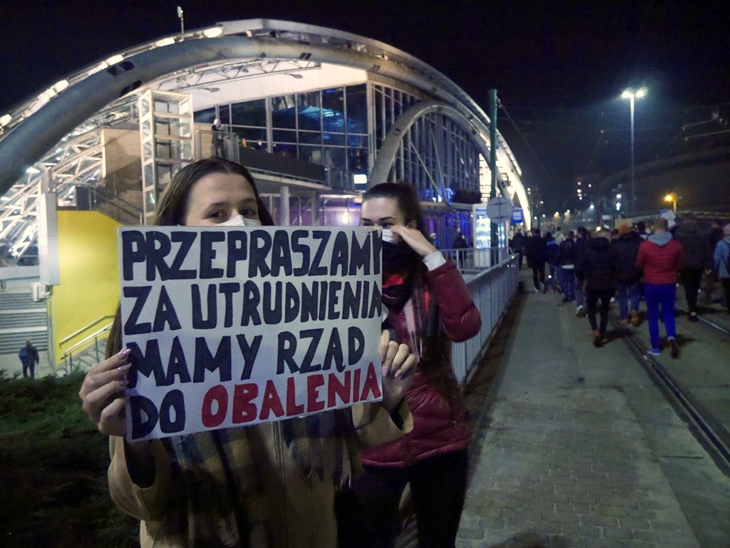 Radni opozycji chcieli poprzeć protesty kobiet, ale poszli na kompromis