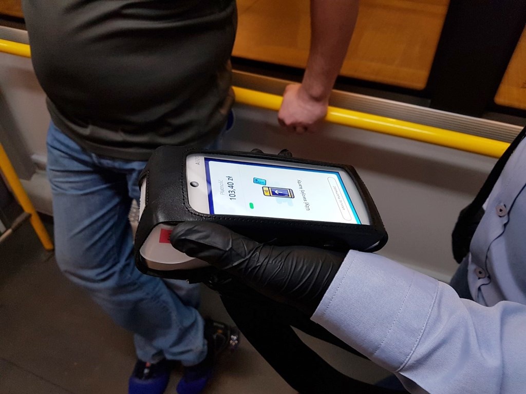 Praca w ZTM. Poszukiwani są kontrolerzy biletów