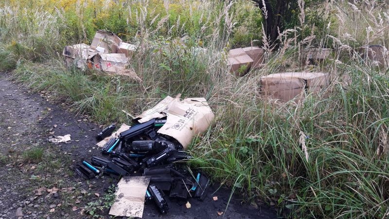 Właściciel firmy płacił za utylizację, a odpady trafiały na dzikie wysypisko