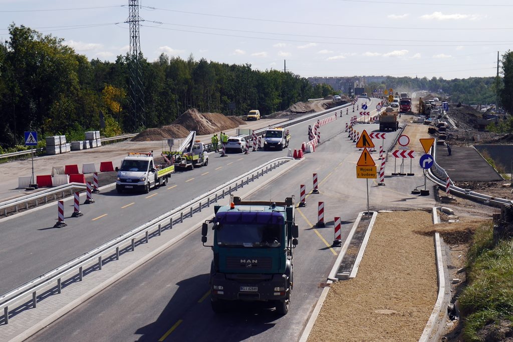 Otwiera się DK86. Można przejechać trasą pomiędzy Katowicami i Tychami [GALERIA]