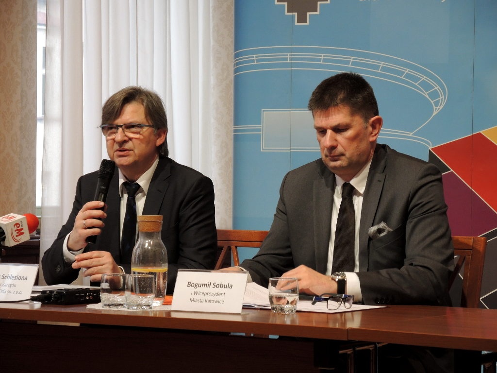 Wiceprezydent Katowic: Nie rozciągniemy miasta, żeby zmieścić wszystkie samochody