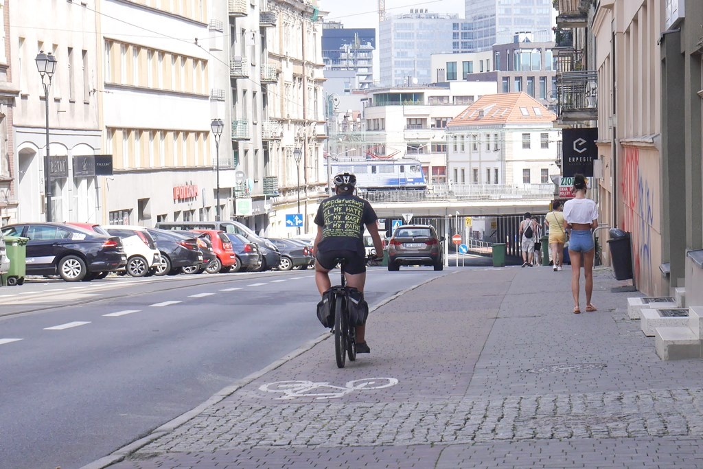 Koniec z kostką brukową na nowych drogach rowerowych w Katowicach