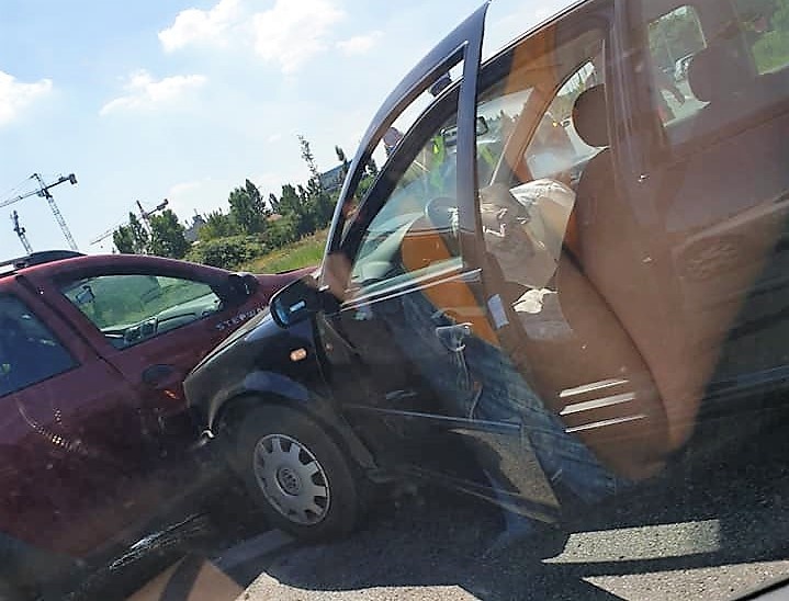 Trzy auta zderzyły się w centrum Katowic