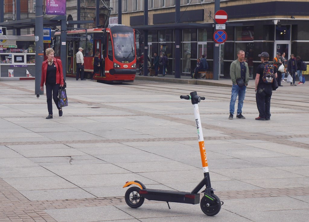 Dzień dobry Katowice. W centrum powstaną strefy parkowania hulajnóg