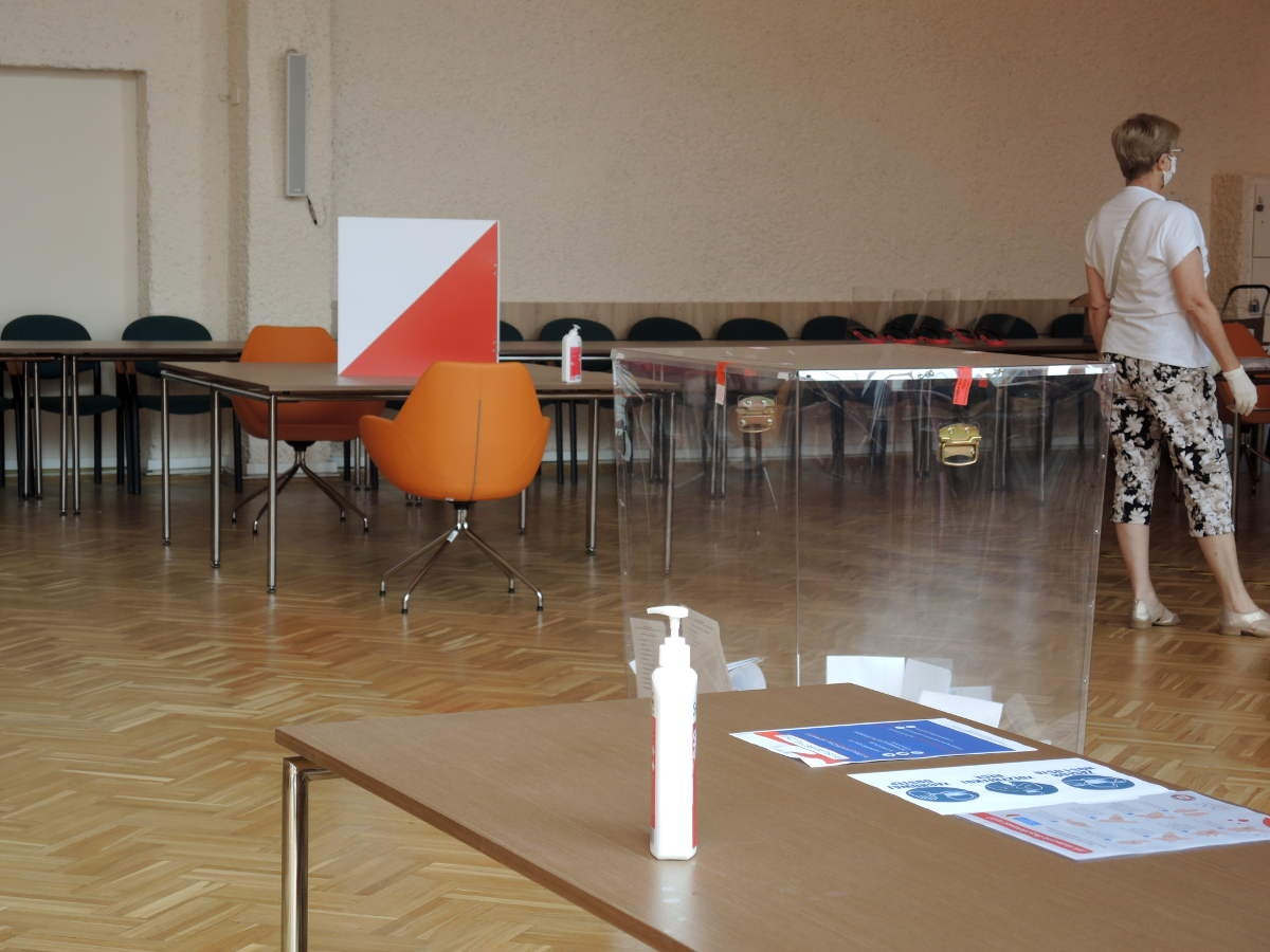 Trwają wybory prezydenckie. Lokale wyborcze będą otwarte do godz. 21