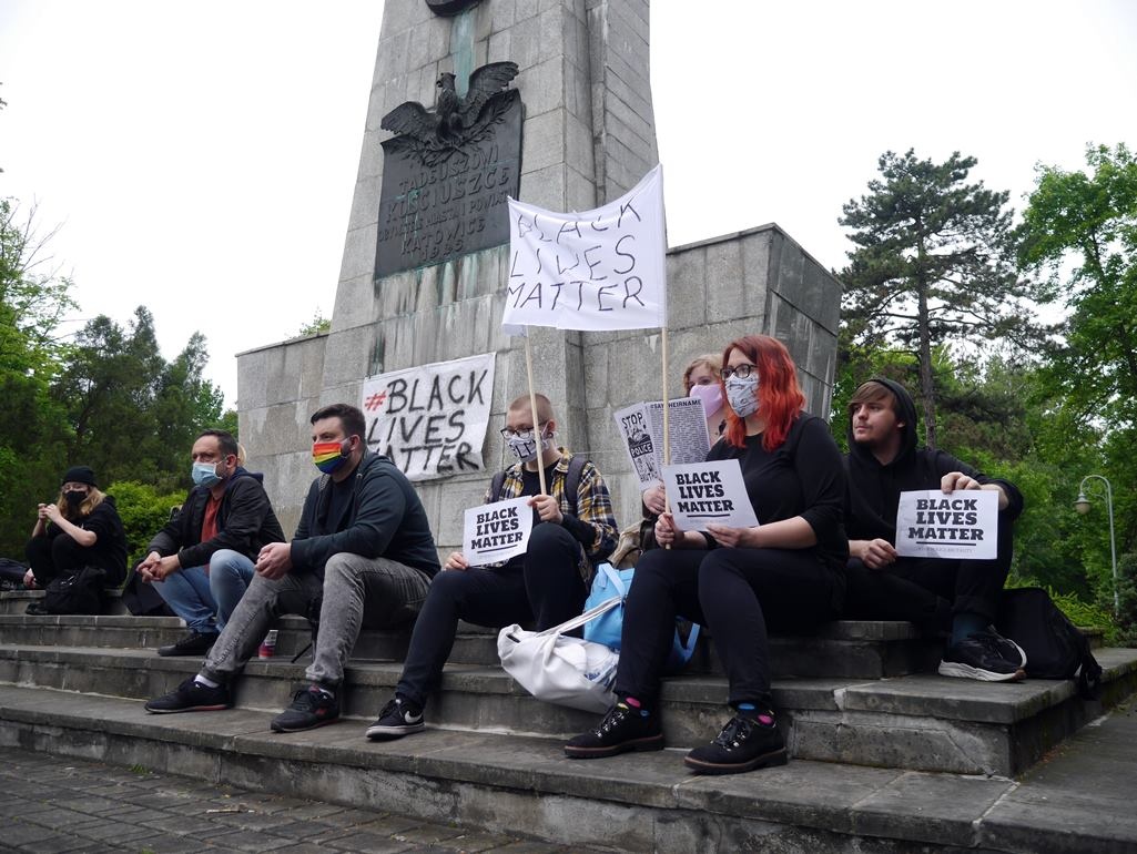 Antyrasistowski wiec przy pomniku Tadeusza Kościuszki w Katowicach