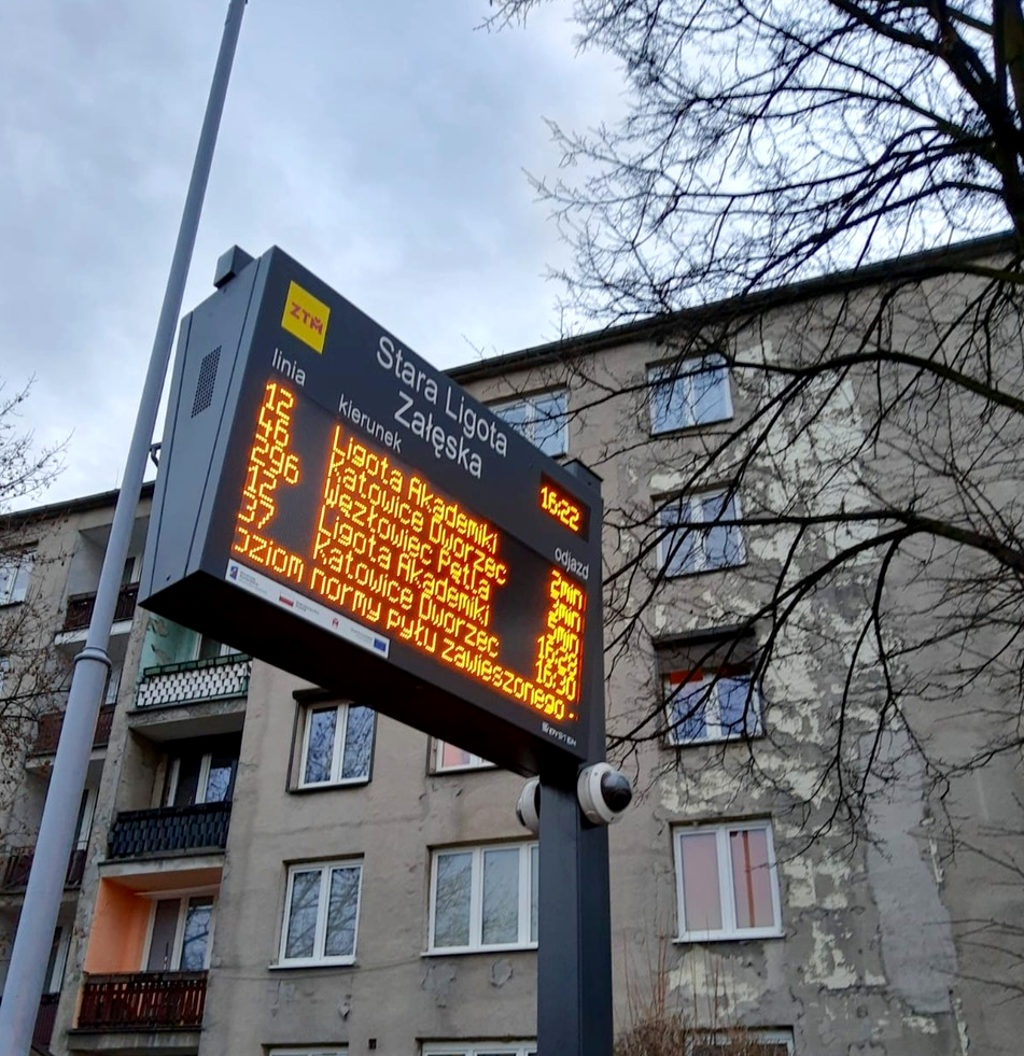 Kolejne elektroniczne tablice zostaną zamontowane w miastach metropolii. W Katowicach też