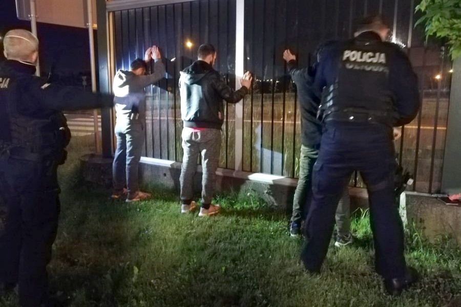 Nielegalni imigranci z Afganistanu zostali zatrzymani w Załężu [WIDEO]