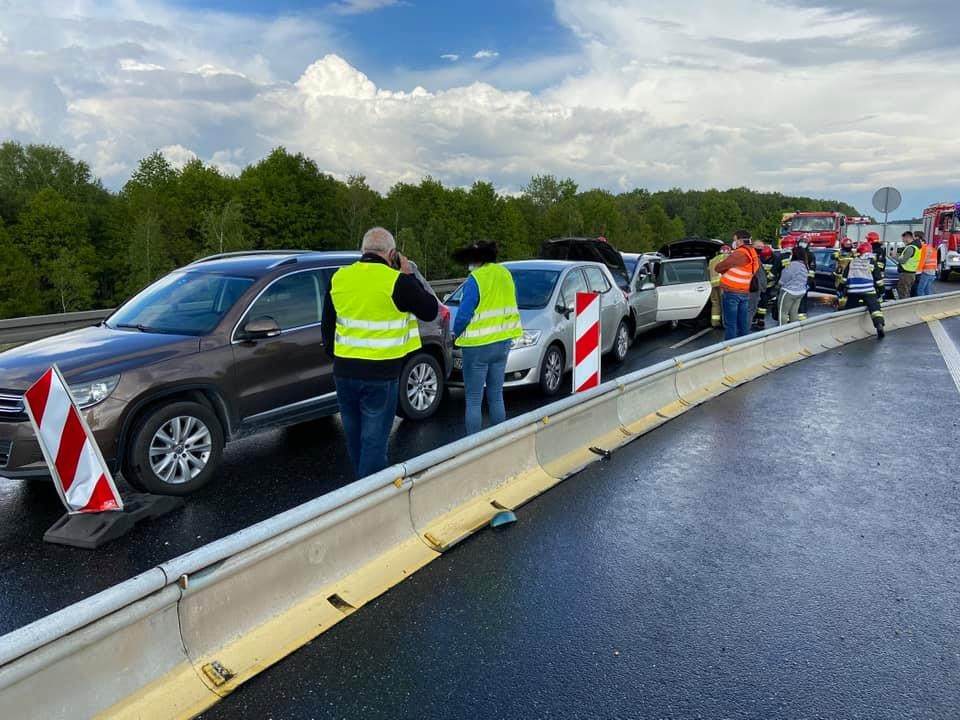 Wypadek na A4. Zderzyło się pięć samochodów