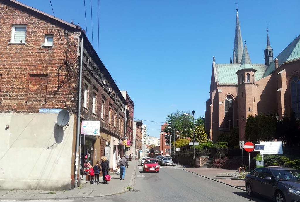 Dzień dobry Katowice. Nietypowe kradzieże na jednym z katowickich cmentarzy