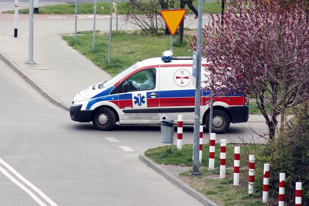 Wymazobus w Katowicach. Żaden mieszkaniec nie czeka już na test na koronawirusa