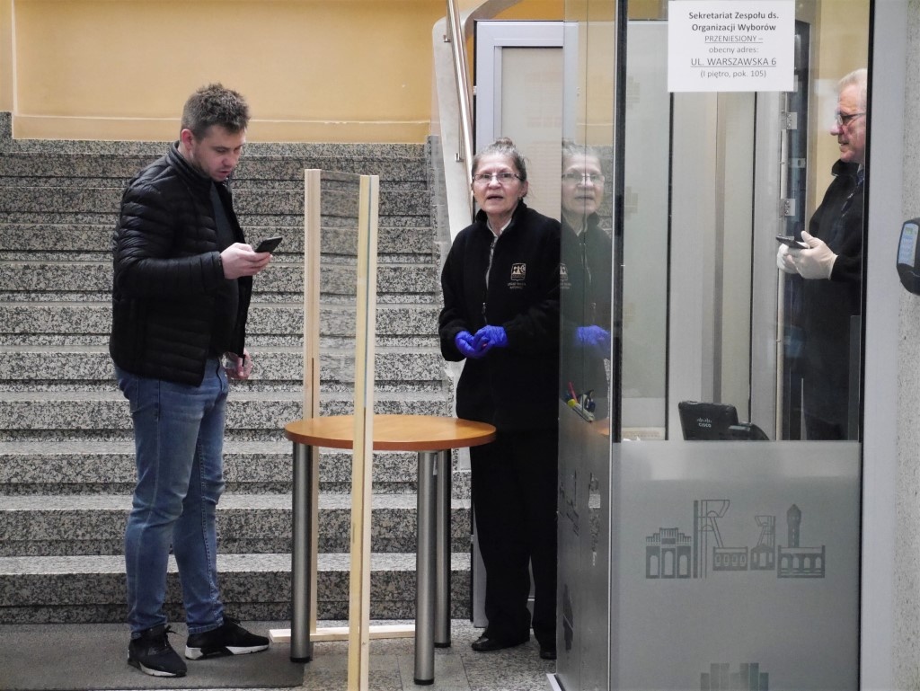 [NA ŻYWO] Koronawirus w Polsce. Kolejnych 6 przypadków w woj. śląskim