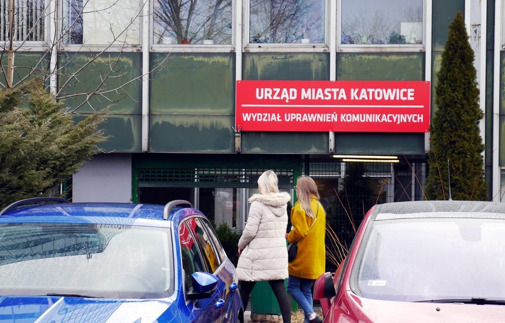 Będzie płatne parkowanie obok wydziału komunikacji przy Francuskiej w Katowicach