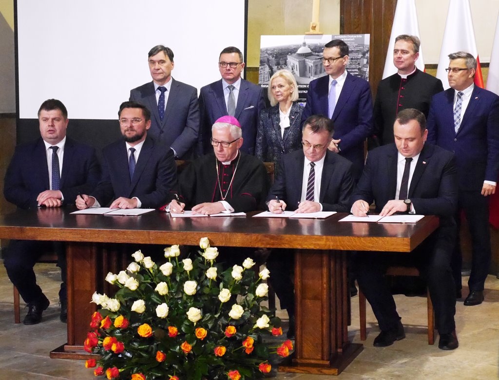 Premier Morawiecki w Katowicach. Umowa na Panteon Górnośląski podpisana