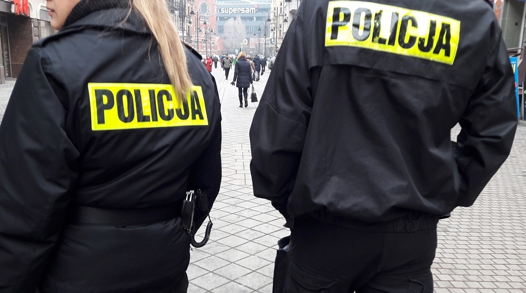 Weszli do mieszkania na Nikiszowcu i pobili lokatora prętem