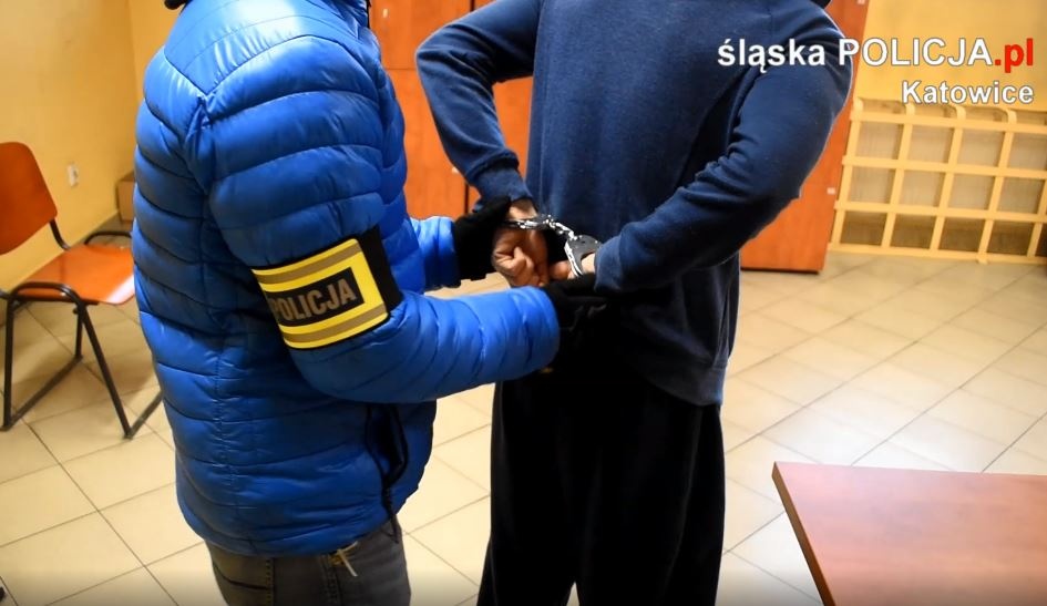 Złodzieje z pierścionkami za 7 tys. zł zostali zatrzymani w Katowicach [WIDEO]