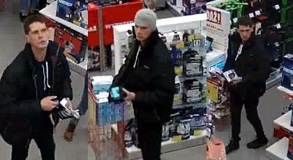 Ukradł konsole za kilka tysięcy złotych. Szuka go policja