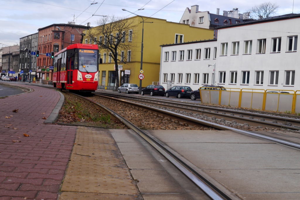 Tramwaj potrącił młodą kobietę w Katowicach. 19-latka nie przeżyła