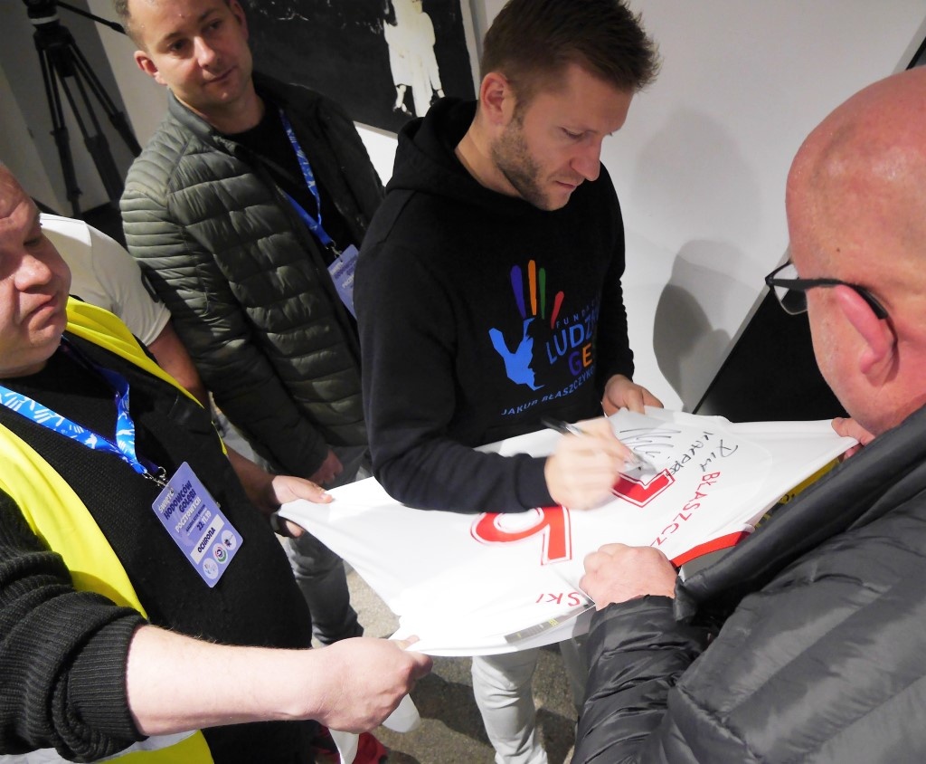 Gołąb pocztowy sprzedany za 40 tys. zł w Katowicach. Dla fundacji Kuby Błaszczykowskiego