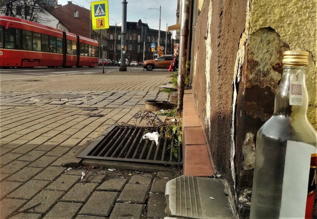 Zakaz handlu alkoholem w kolejnych dzielnicach. Zbliżają się konsultacje